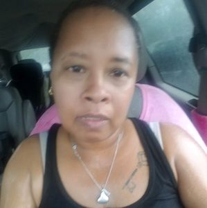 Meet your Posher, Carlotta